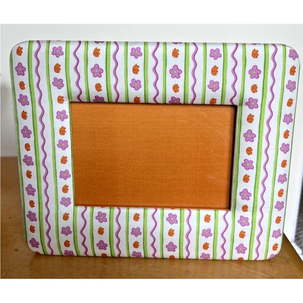 VTG Jim Thompson Silk Elephants Flowers 4x6 Photo Frame White Grn Org Pink - Picture 2 of 6